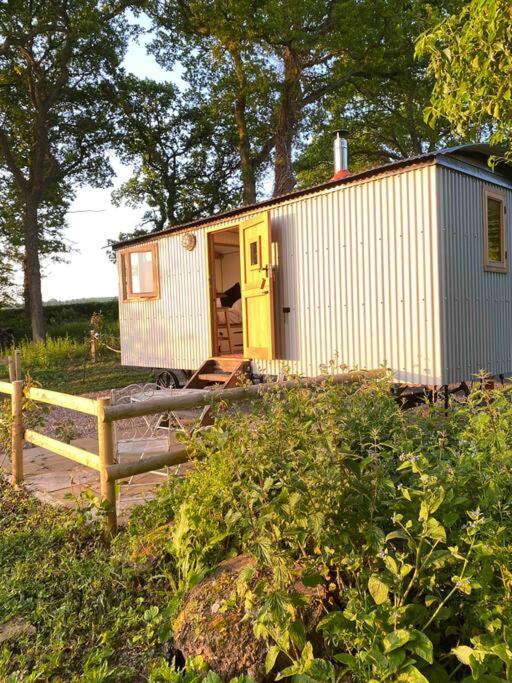 The Hereford Hut, Charming 1 Bedroom Shepherds Hut Callow Ngoại thất bức ảnh